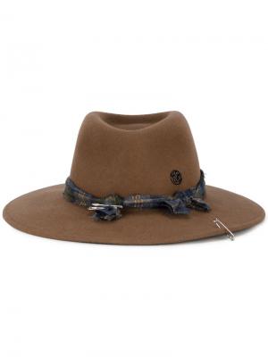 Шляпа Pierre с булавкой Maison Michel. Цвет: коричневый