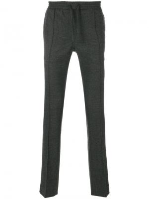 Классические брюки Brioni. Цвет: серый