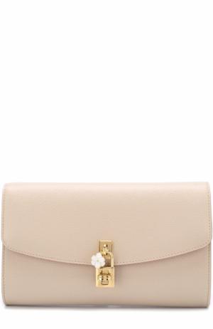 Кожаный клатч Dolce на цепочке & Gabbana. Цвет: светло-бежевый
