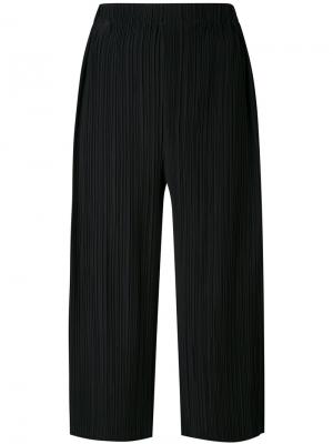 Плиссированные укороченные брюки Jil Sander. Цвет: чёрный