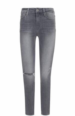 Укороченные джинсы-скинни с потертостями Paige. Цвет: серый