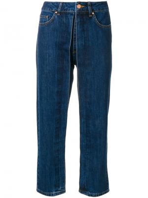 Укороченные джинсы с декоративной плиссировкой Aalto. Цвет: синий