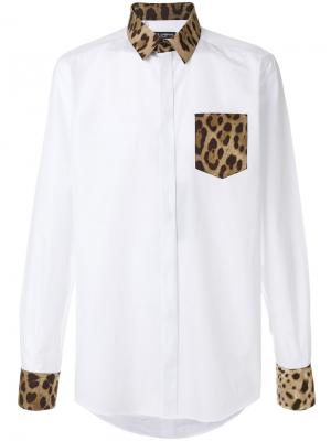 Рубашка с леопардовым принтом на кармане Dolce & Gabbana. Цвет: белый