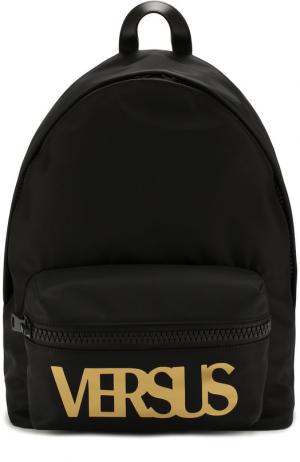 Текстильный рюкзак с логотипом бренда Versus Versace. Цвет: черный
