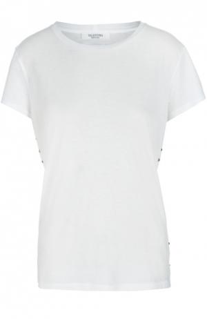 Хлопковая футболка прямого кроя с заклепками Valentino. Цвет: белый