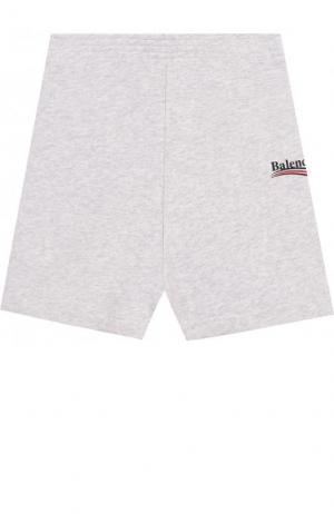 Хлопковые шорты с логотипом бренда Balenciaga. Цвет: серый