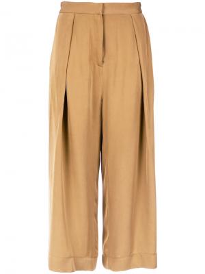 Pleated cropped trousers Andrea Marques. Цвет: коричневый