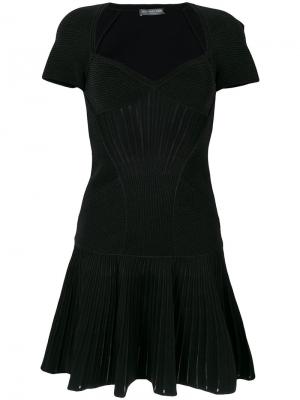 Вязаное короткое платье Alexander McQueen. Цвет: чёрный
