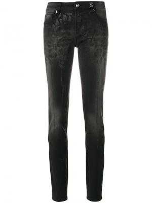 Облегающие джинсы с леопардовым узором из стразов Versace Jeans. Цвет: чёрный