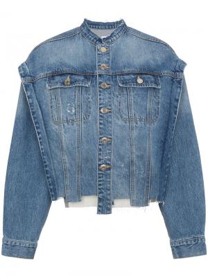 Джинсовая куртка со вставкой с надписью SJYP. Цвет: синий