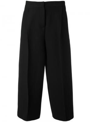 Классические укороченные брюки Fendi. Цвет: чёрный