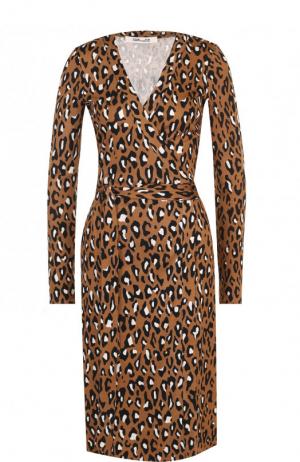 Шелковое платье с запахом и принтом Diane Von Furstenberg. Цвет: коричневый