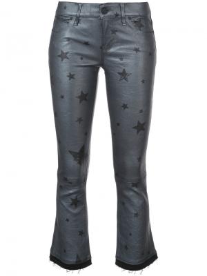 Укороченные расклешенные брюки со звездами Rta. Цвет: металлический