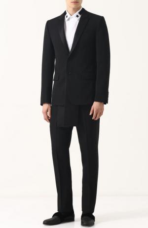 Шерстяной смокинг с удлиненными вставками на полах пиджака Givenchy. Цвет: черный