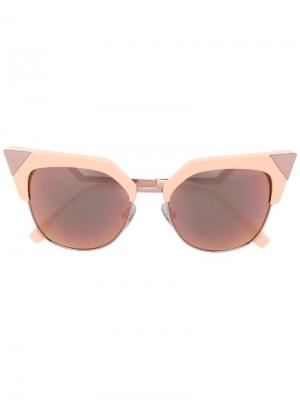 Солнцезащитные очки в оправе кошачий глаз Fendi Eyewear. Цвет: розовый и фиолетовый