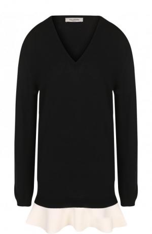 Шерстяной пуловер с V-образным вырезом и контрастной оборкой Valentino. Цвет: черно-белый